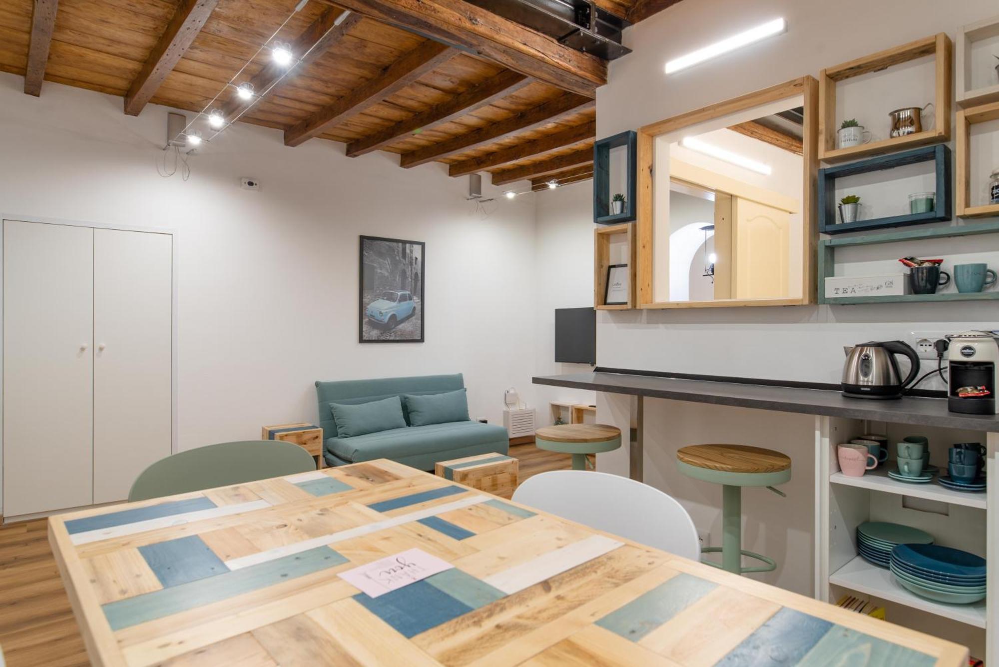 The Happyhouse, No Lift By Happyhostorino Apartment Екстериор снимка